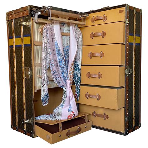 louis vuitton wardrobe trunk pochrtte|louis vuitton original trunk.